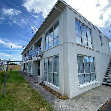 Ulster Apartments Hamilton Exterior photo